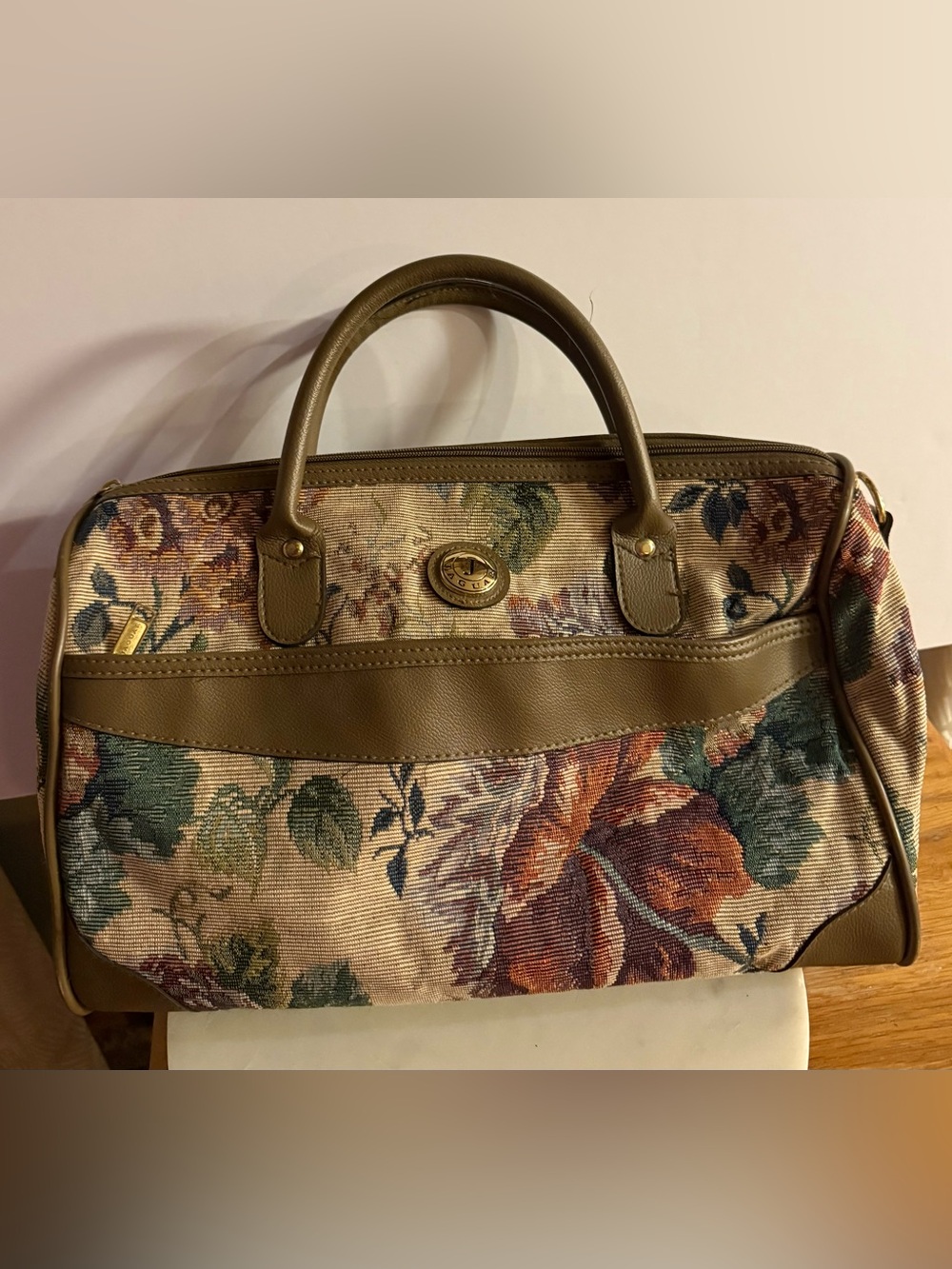 jcpenney Floral Tapestry Travel Bag with Brown Trim Jaguar edition